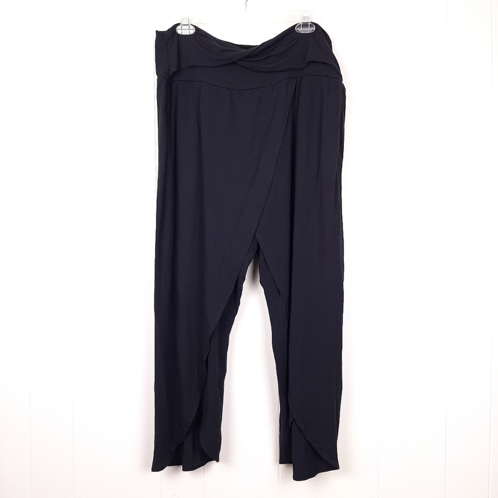 Athleta Release Pant soft draped modal yoga relaxed fit harem cropped black